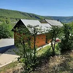Chalet à L'orée Du Bois Avec Parking Tournavaux