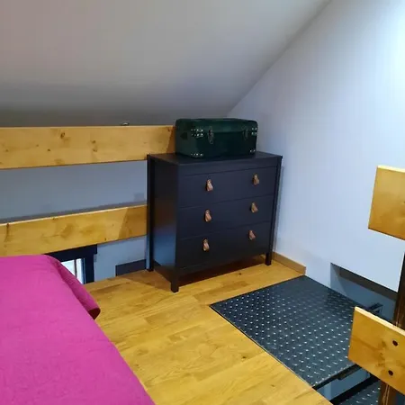 Chalet à L'orée Du Bois Avec Parking