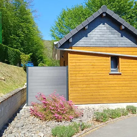 Chalet à L'orée Du Bois Avec Parking